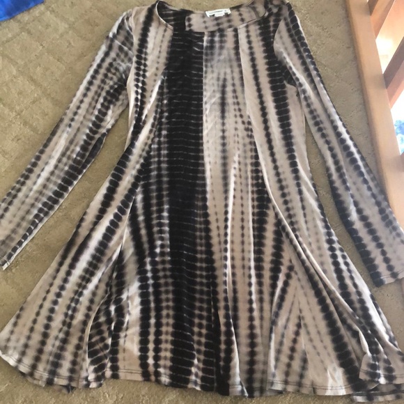 Dress - Picture 1 of 1